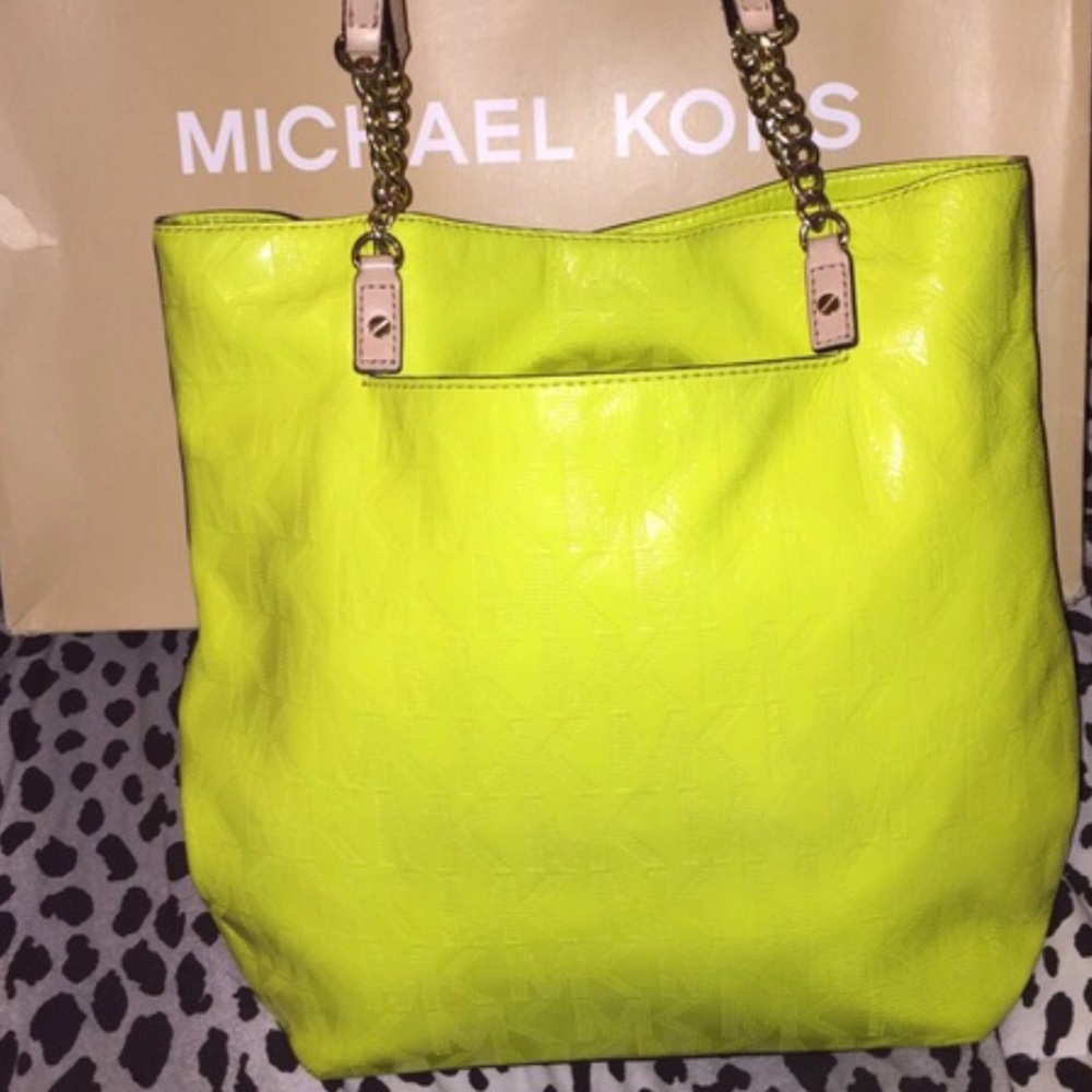 ✨Michael Kors Neon Tote✨